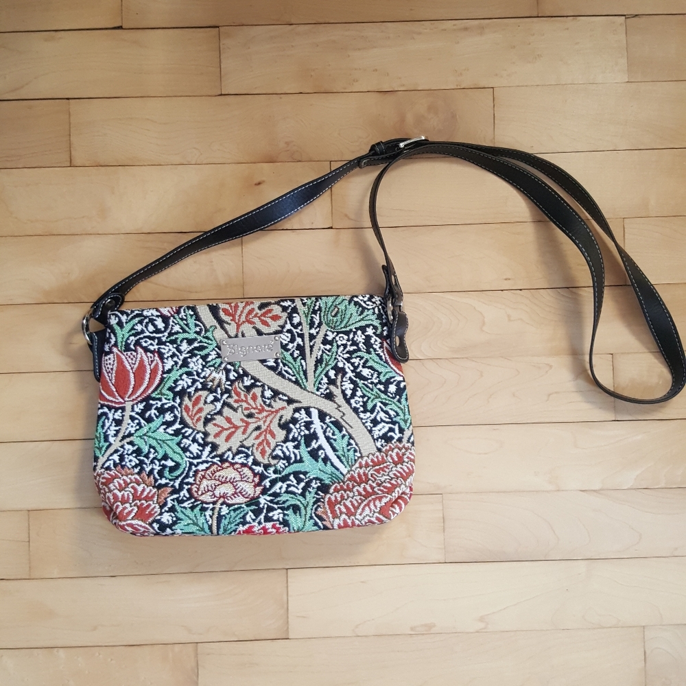 Signare William Morris Chrysanthemem Tapestry Purse